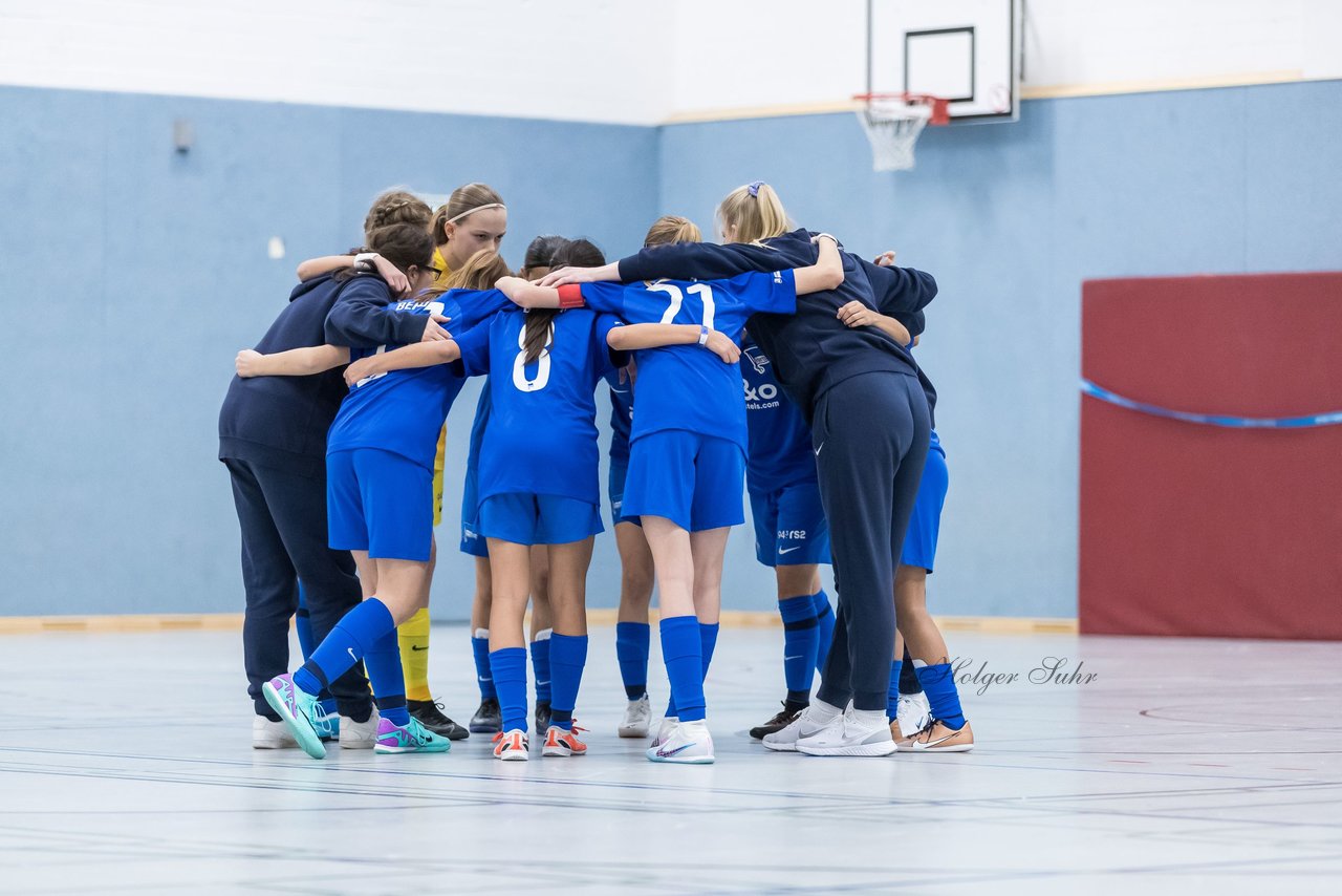 Bild 244 - C-Juniorinnen Loewinnen Cup